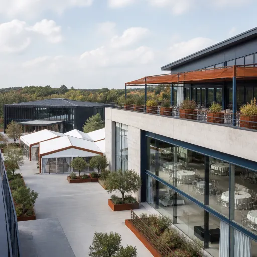 How the number of event spaces in exclusive hotels and venues reshapes metasearch pricing and visibility